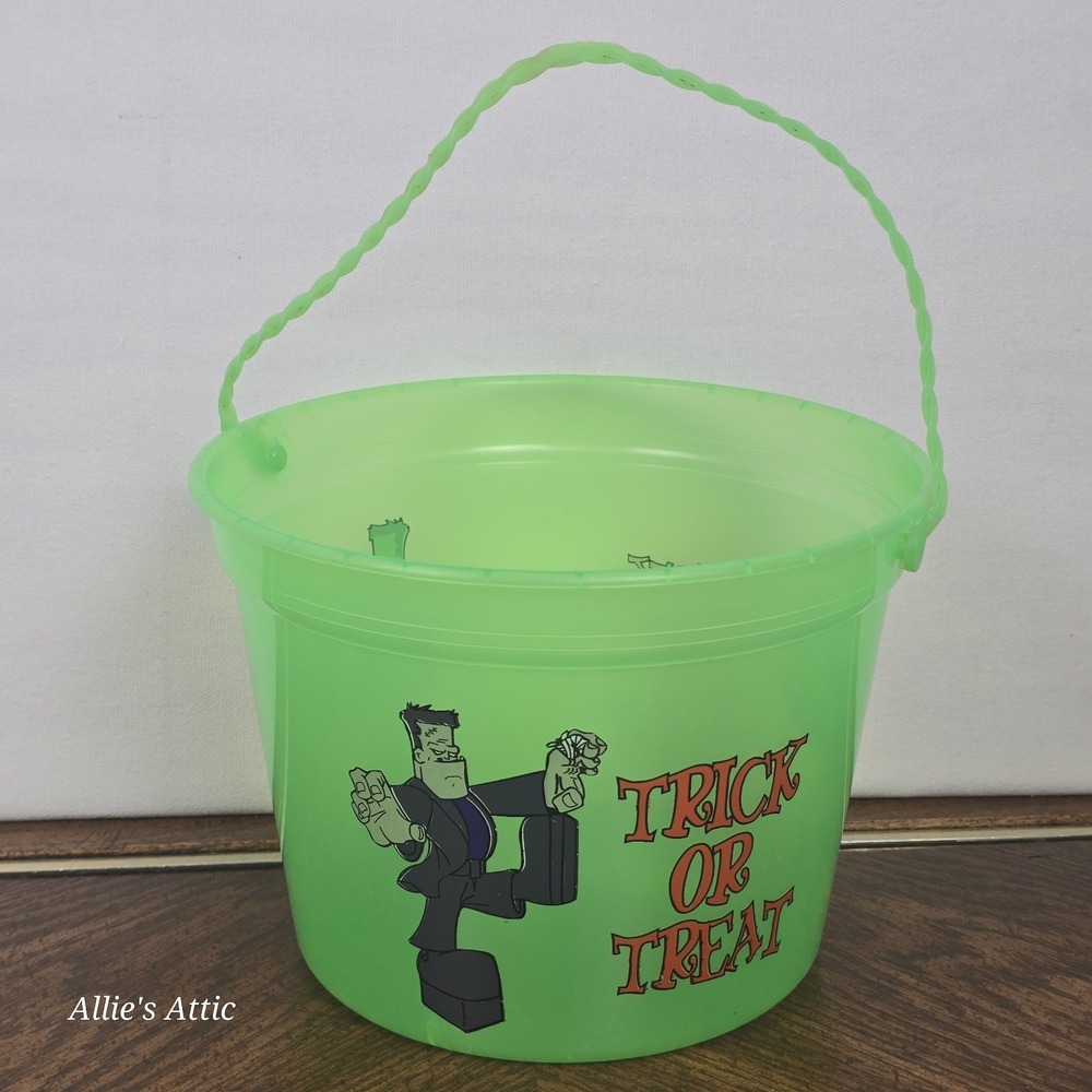 Vintage Halloween Bucket Candy Pail Container‎ Green 90s Frankenstein Decor 8x6